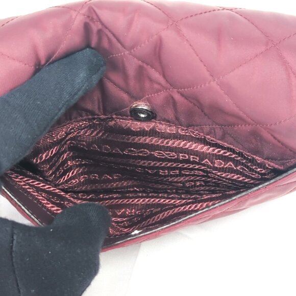 PRADA Impuntu Tessuto Quilted Nylon Chain Crossbody Bag Granato - Picture 9 of 14